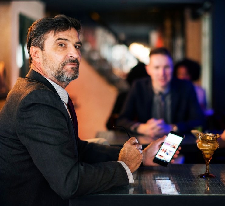 Mobile user and Brand 